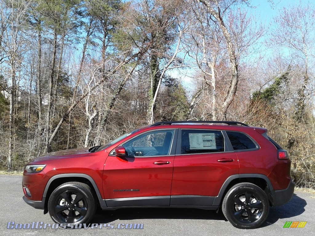 Velvet Red Pearl / Black Jeep Cherokee Altitude 4x4
