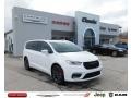 Chrysler Pacifica Limited AWD Bright White photo #1