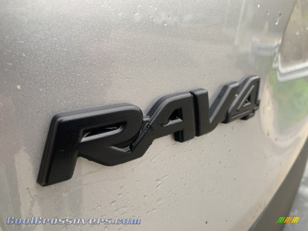 2021 RAV4 XLE AWD - Silver Sky Metallic / Black photo #26