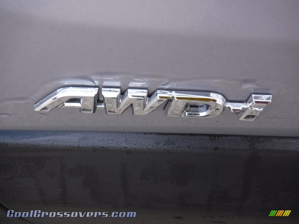 2018 RAV4 XLE AWD - Silver Sky Metallic / Ash photo #4