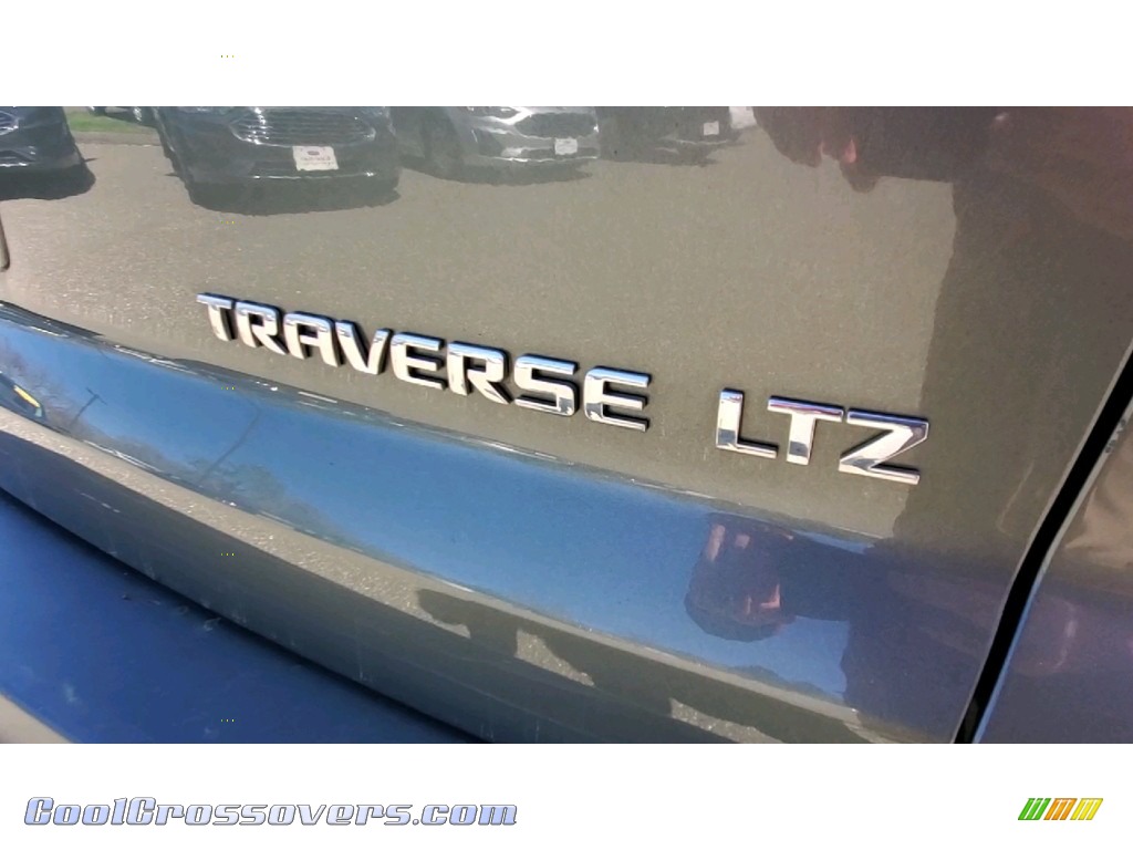 2011 Traverse LTZ AWD - Steel Green Metallic / Light Gray/Ebony photo #9