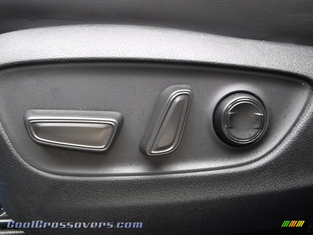 2020 RAV4 XLE Premium AWD - Magnetic Gray Metallic / Black photo #21