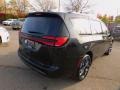 Chrysler Pacifica Touring AWD Brilliant Black Crystal Pearl photo #5