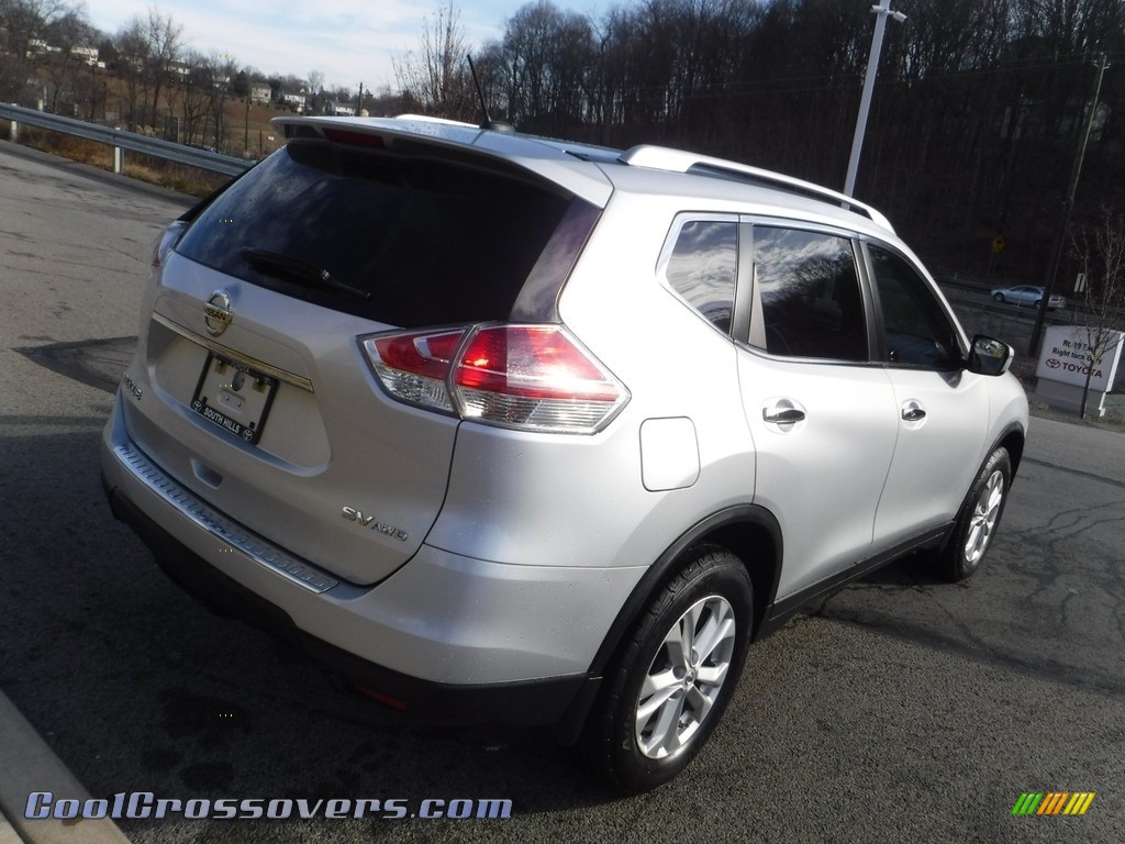 2016 Rogue SV AWD - Brilliant Silver / Charcoal photo #14