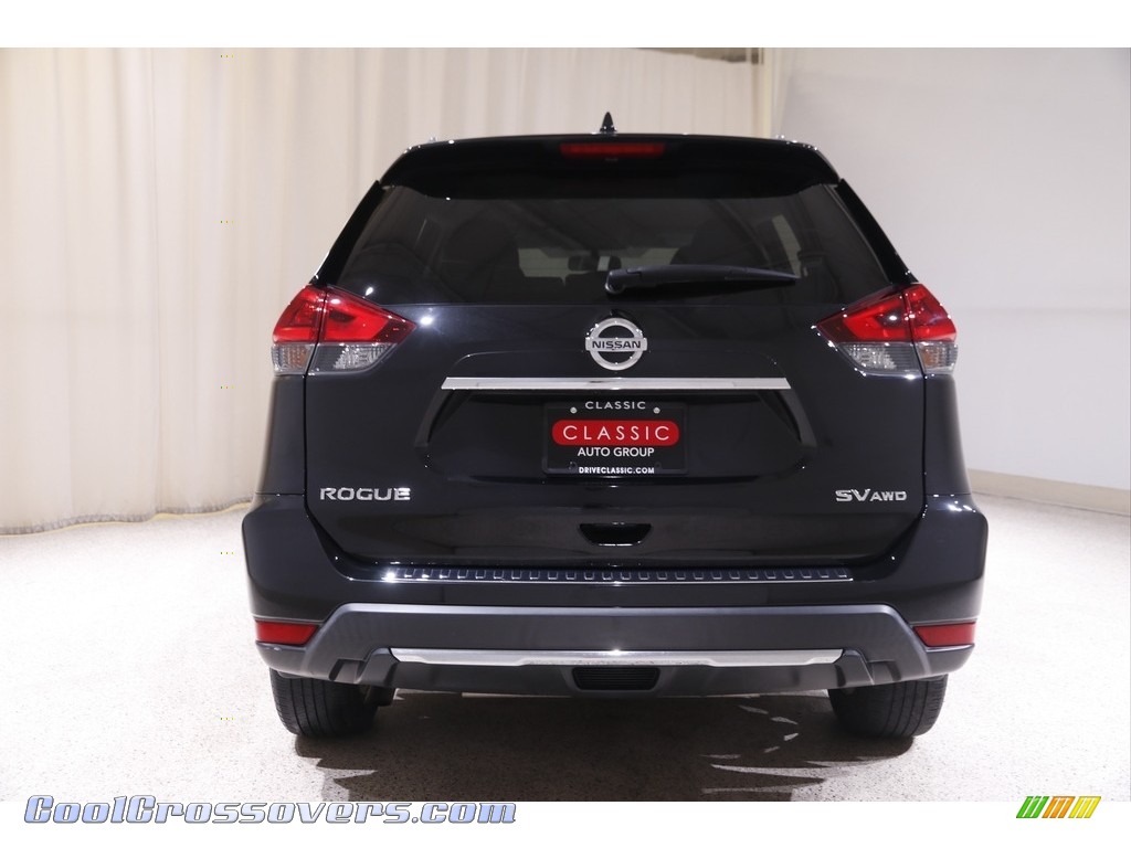 2018 Rogue SV AWD - Magnetic Black / Charcoal photo #18