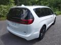 Chrysler Pacifica Touring L AWD Bright White photo #6