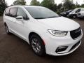 Chrysler Pacifica Limited AWD Bright White photo #7