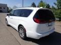 Chrysler Pacifica Touring L AWD Bright White photo #3