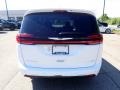 Chrysler Pacifica Touring L AWD Bright White photo #4