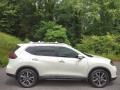 Nissan Rogue SL Pearl White Tricoat photo #5