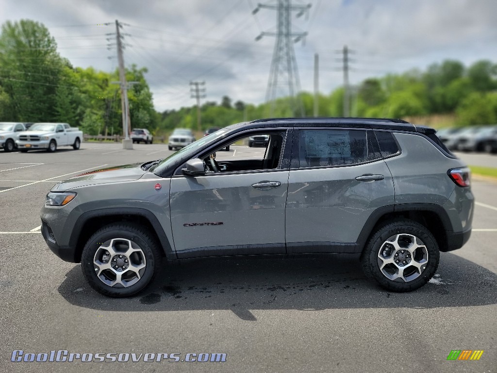 2022 Compass Trailhawk 4x4 - Sting Gray / Black/Ruby Red photo #3