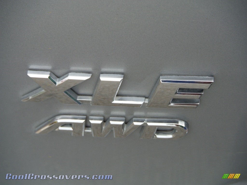 2018 RAV4 XLE AWD - Silver Sky Metallic / Black photo #18
