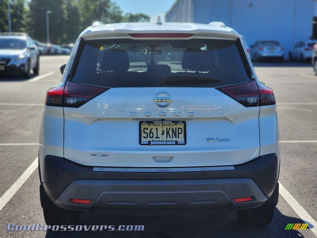 2021 Rogue SV AWD - Pearl White Tricoat / Charcoal photo #8