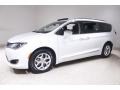 Chrysler Pacifica Limited Bright White photo #3