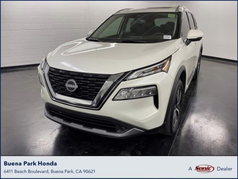 Pearl White Tricoat 2022 Nissan Rogue SL