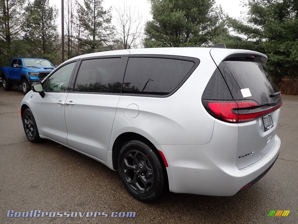 2023 Pacifica Hybrid Limited - Silver Mist / Black photo #3