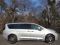 Chrysler Pacifica Limited AWD Silver Mist photo #5