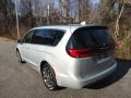 Chrysler Pacifica Limited AWD Silver Mist photo #8