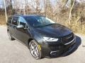 Chrysler Pacifica Limited AWD Brilliant Black Crystal Pearl photo #4