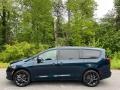 Chrysler Pacifica Touring L AWD Fathom Blue Pearl photo #1