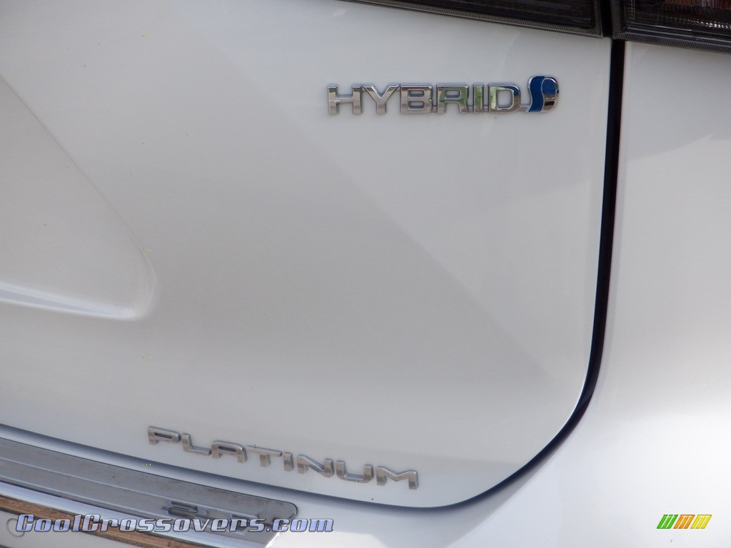 2022 Highlander Hybrid Platinum AWD - Wind Chill Pearl / Graphite photo #22