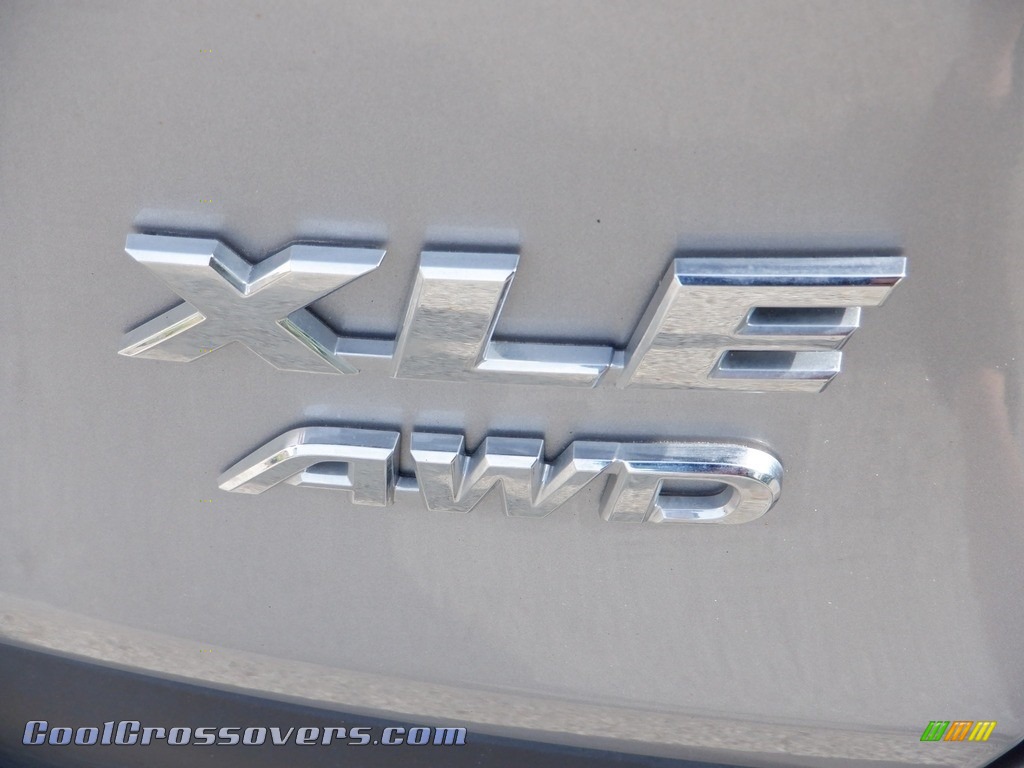 2021 RAV4 XLE Premium AWD - Silver Sky Metallic / Light Gray photo #19