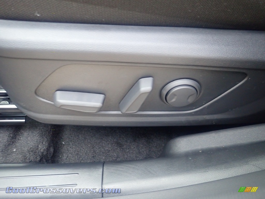 2024 Tucson SEL Plug-In Hybrid AWD - Shimmering Silver / Gray photo #15