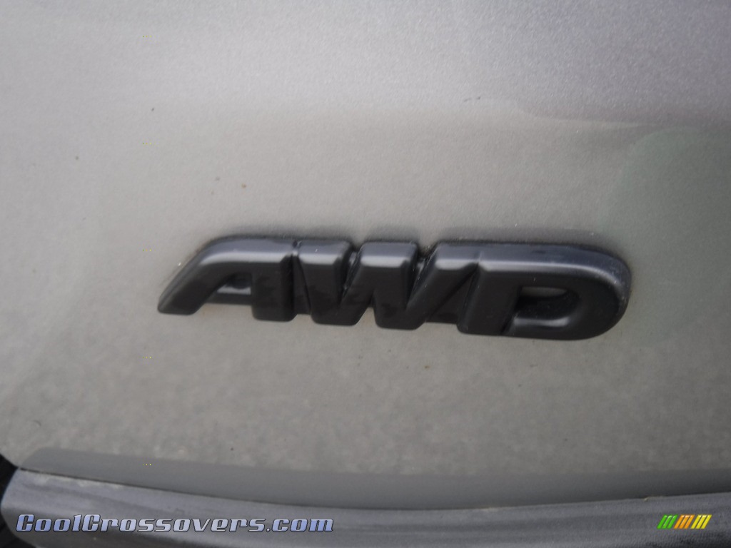 2021 RAV4 XLE AWD Hybrid - Silver Sky Metallic / Black photo #4