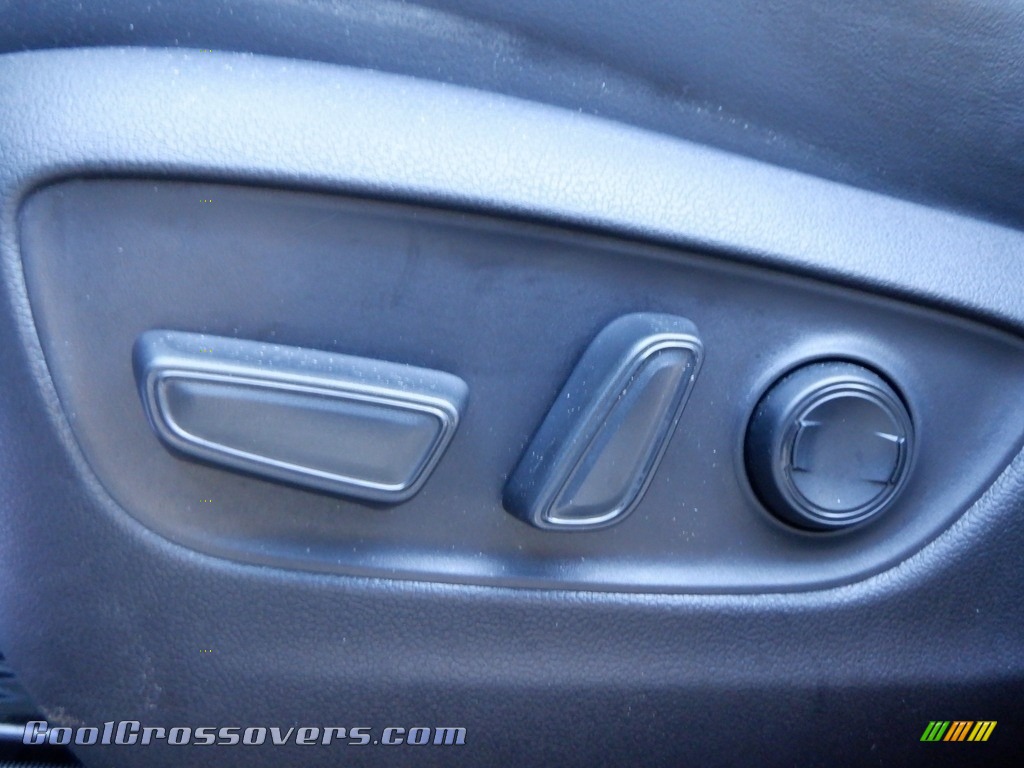 2020 RAV4 XLE Premium AWD - Silver Sky Metallic / Black photo #16
