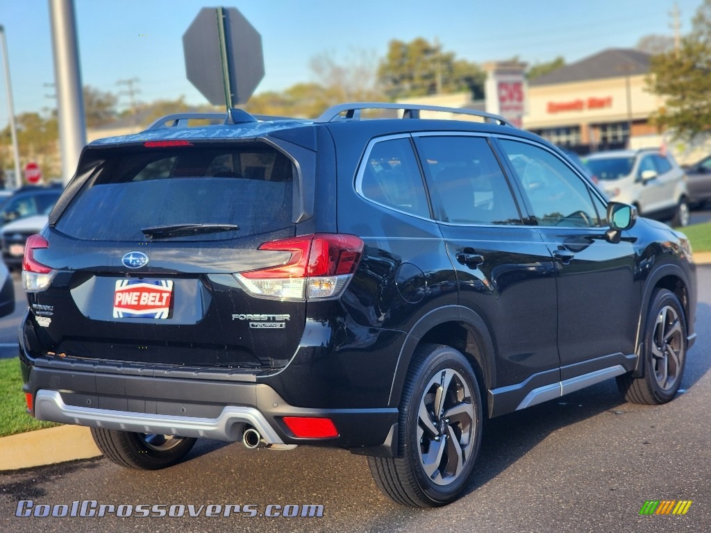 2023 Forester Touring - Crystal Black Silica / Black photo #3