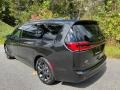 Chrysler Pacifica Touring L S Appearance Package Brilliant Black Crystal Pearl photo #8
