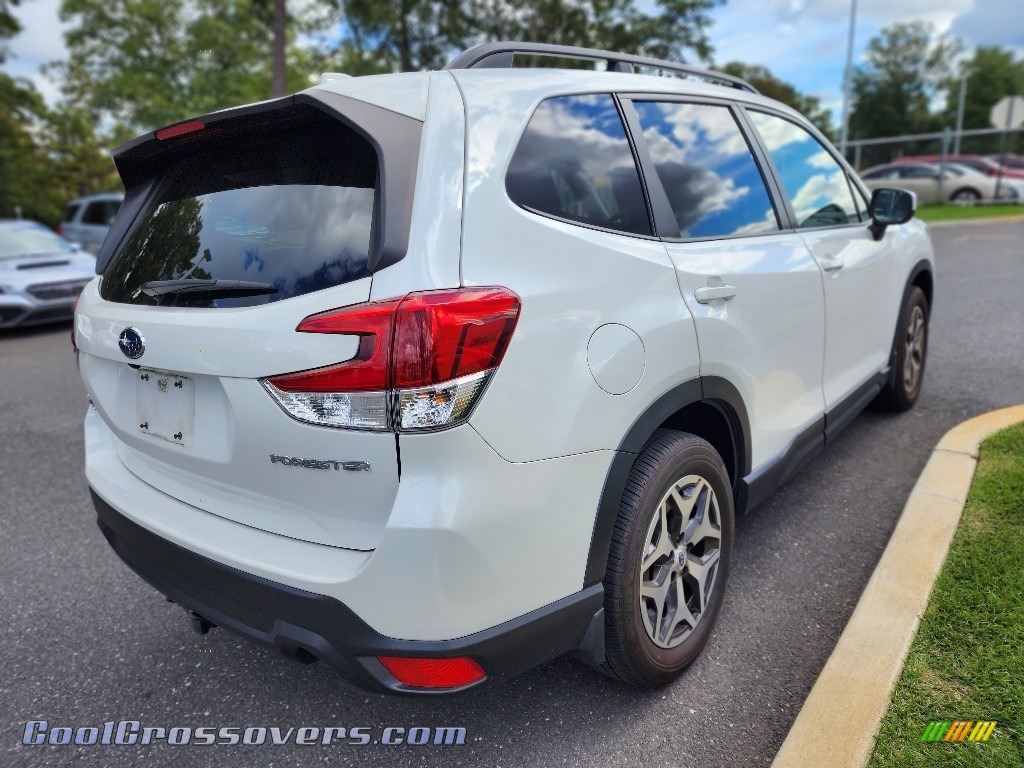 2020 Forester 2.5i Premium - Crystal White Pearl / Gray photo #3