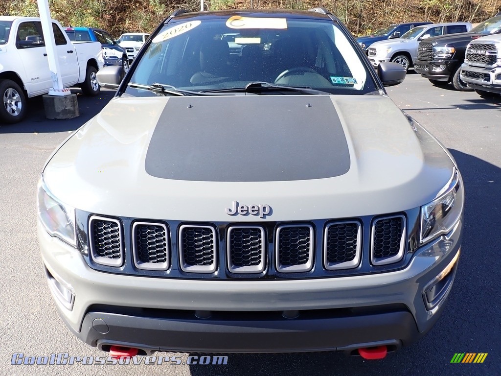 2020 Compass Trailhawk 4x4 - Sting-Gray / Ruby Red/Black photo #9