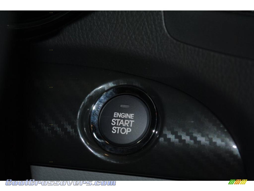 2011 Sorento SX V6 - Ebony Black / Gray photo #39