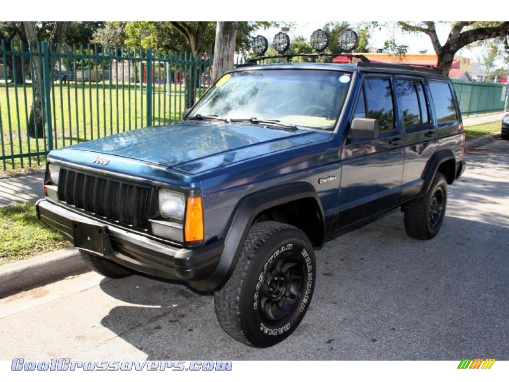 Jeep Cherokee Blue