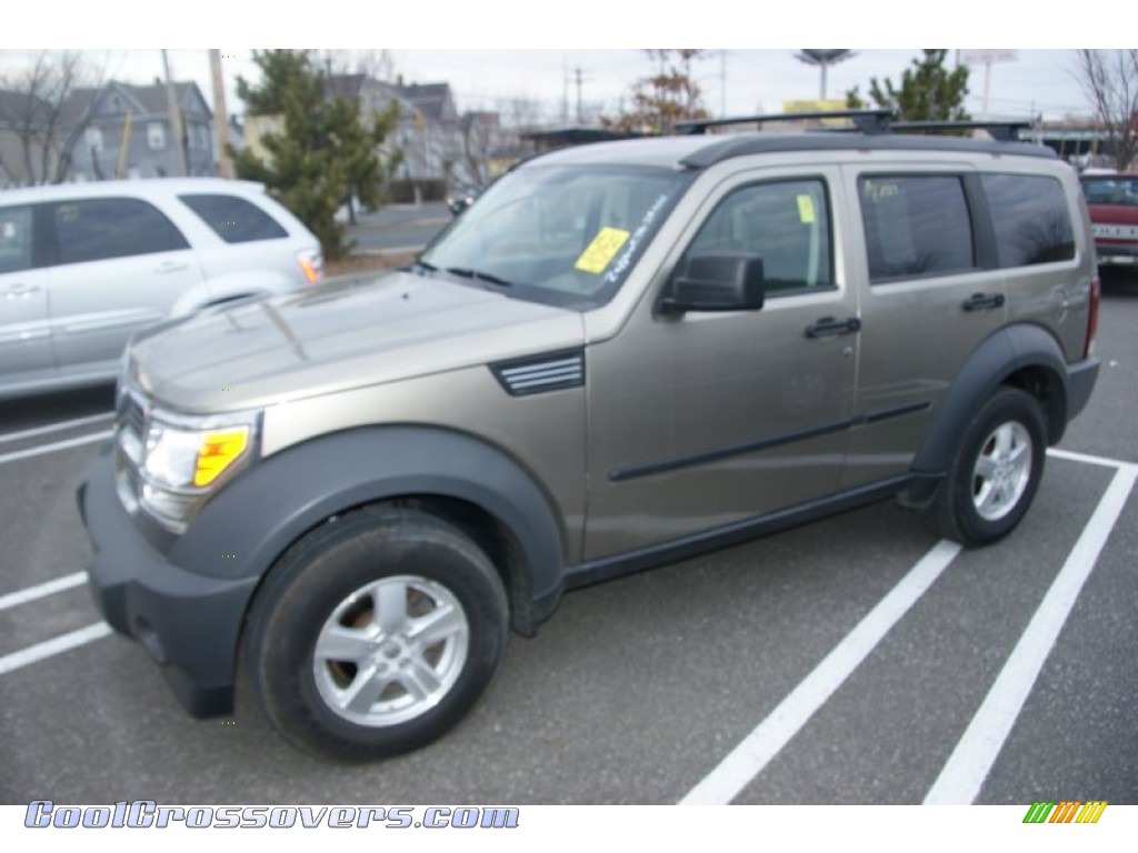 Light Khaki Metallic / Dark Slate Gray/Light Slate Gray Dodge Nitro SXT 4x4 Light Khaki Metallic / Dark Slate Gray/Light Slate Gray Dodge Nitro SXT 4x4
