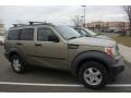 Dodge Nitro SXT 4x4 Light Khaki Metallic photo #3