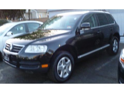 Black 2005 Volkswagen Touareg V6