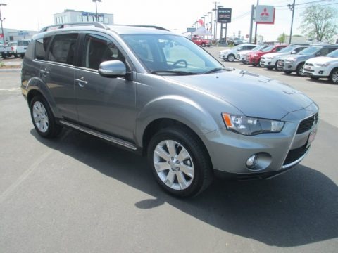 Mercury Gray Pearl 2013 Mitsubishi Outlander SE Mercury Gray Pearl 2013 Mitsubishi Outlander SE