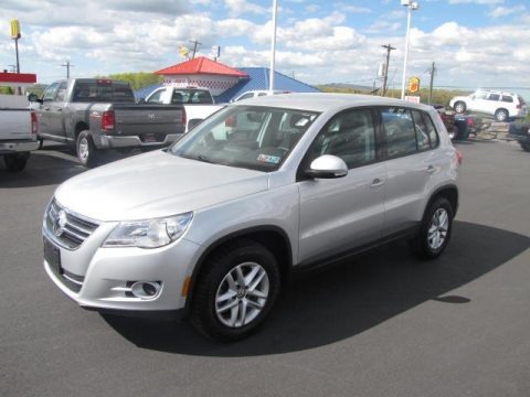 Reflex Silver Metallic 2011 Volkswagen Tiguan S Reflex Silver Metallic 2011 Volkswagen Tiguan S