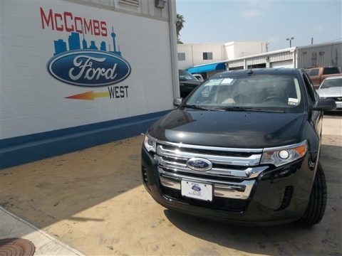 Tuxedo Black Metallic 2013 Ford Edge SE Tuxedo Black Metallic 2013 Ford Edge SE