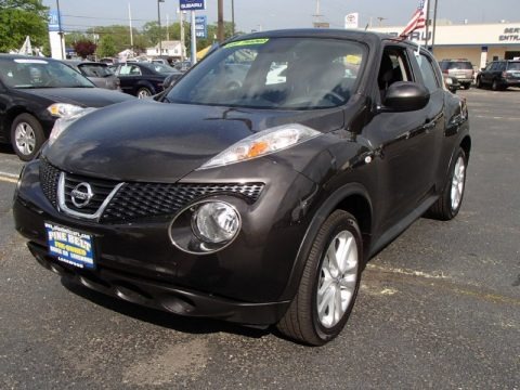 Metallic Bronze 2013 Nissan Juke S Metallic Bronze 2013 Nissan Juke S
