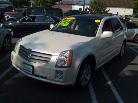 White Diamond 2005 Cadillac SRX V8 White Diamond 2005 Cadillac SRX V8