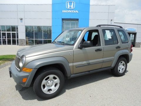 Light Khaki Metallic 2005 Jeep Liberty Sport 4x4 Light Khaki Metallic 2005 Jeep Liberty Sport 4x4