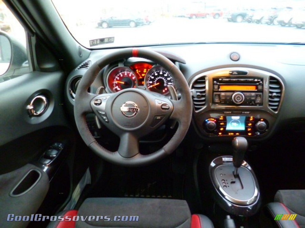 2014 Juke NISMO RS AWD - Pearl White / NISMO RS Leather/Synthetic Suede photo #14