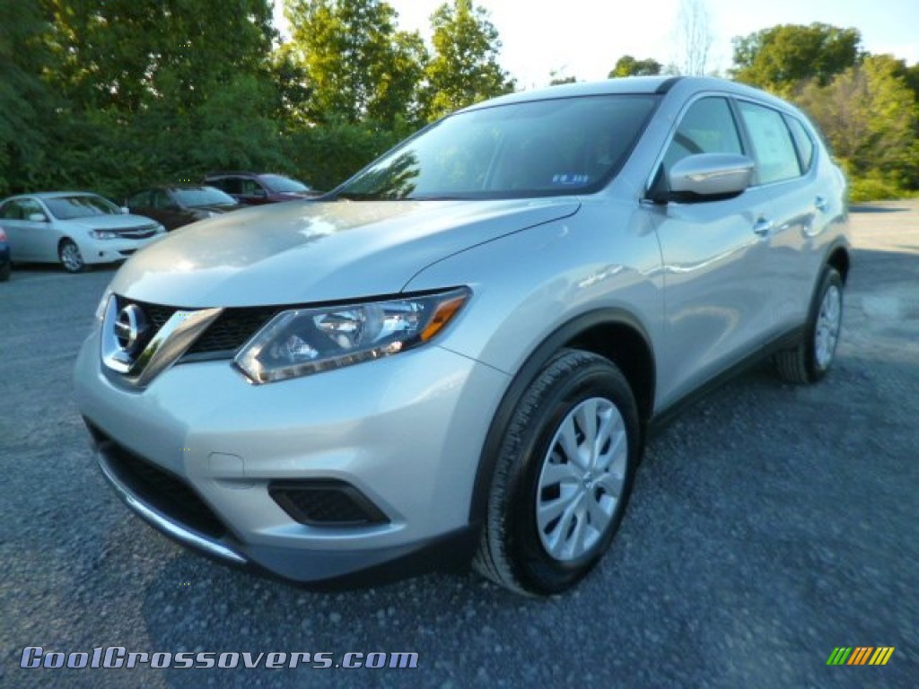 2014 Rogue S AWD - Brilliant Silver / Charcoal photo #3