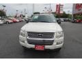 Ford Explorer XLT White Suede photo #2