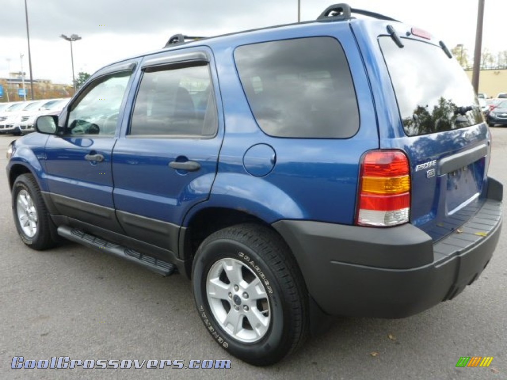 2007 Escape XLT V6 4WD - Vista Blue Metallic / Medium/Dark Flint photo #2