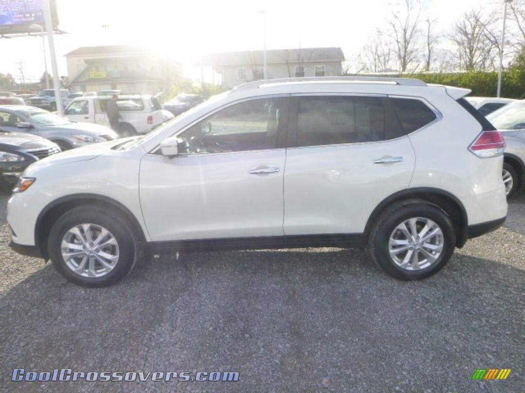 2015 Rogue SV AWD - Pearl White / Charcoal photo #6