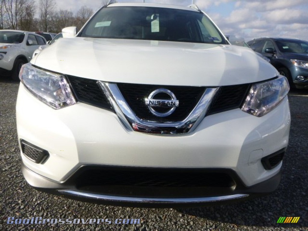 2015 Rogue SV AWD - Pearl White / Charcoal photo #8